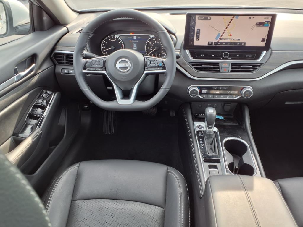 2024 Nissan Altima 2.5 SL photo 3
