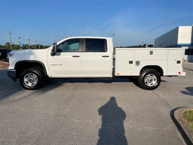 2024 Chevrolet Silverado 2500HD photo 4