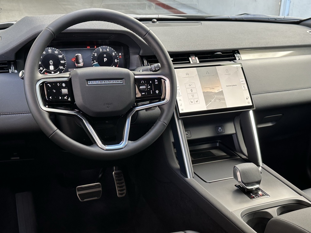 2025 Land Rover Discovery Sport Dynamic SE photo 23