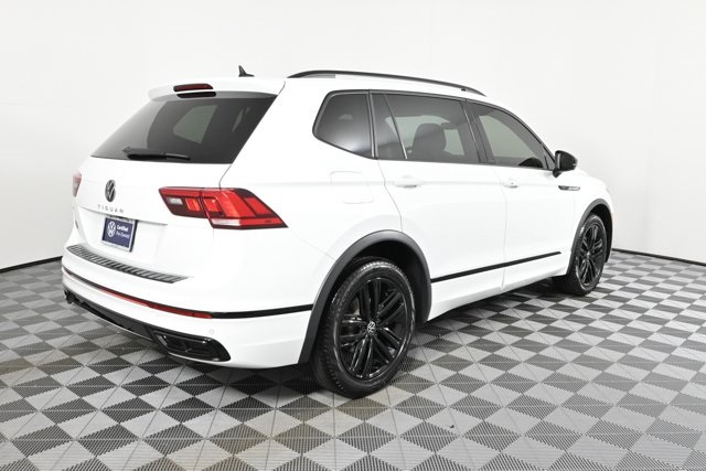 2022 Volkswagen Tiguan SE R-Line Black photo 9
