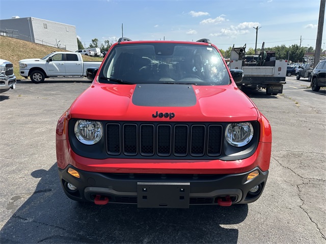 2023 Jeep Renegade Trailhawk photo 3