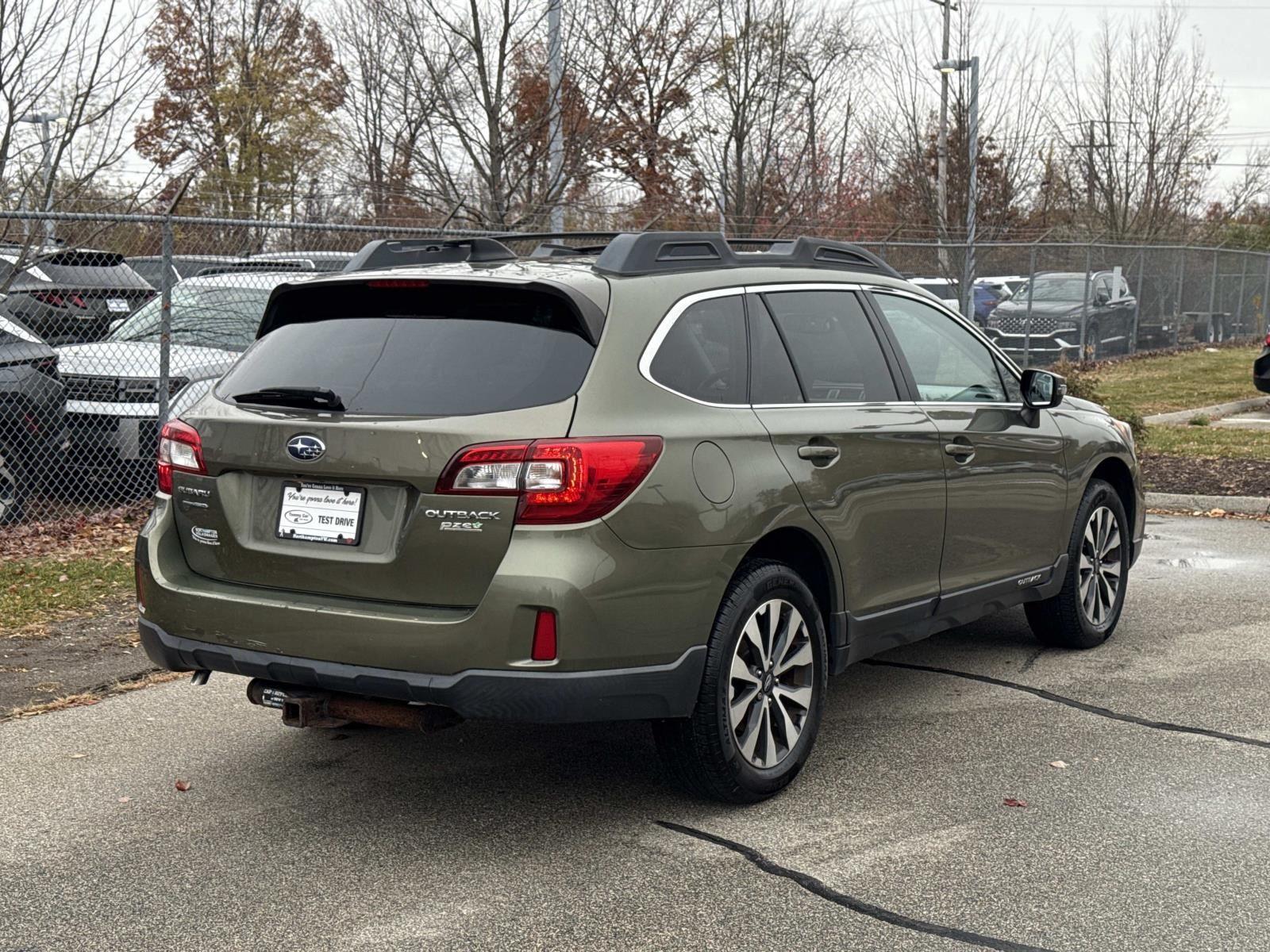 2016 Subaru Outback 2.5i Limited photo 4