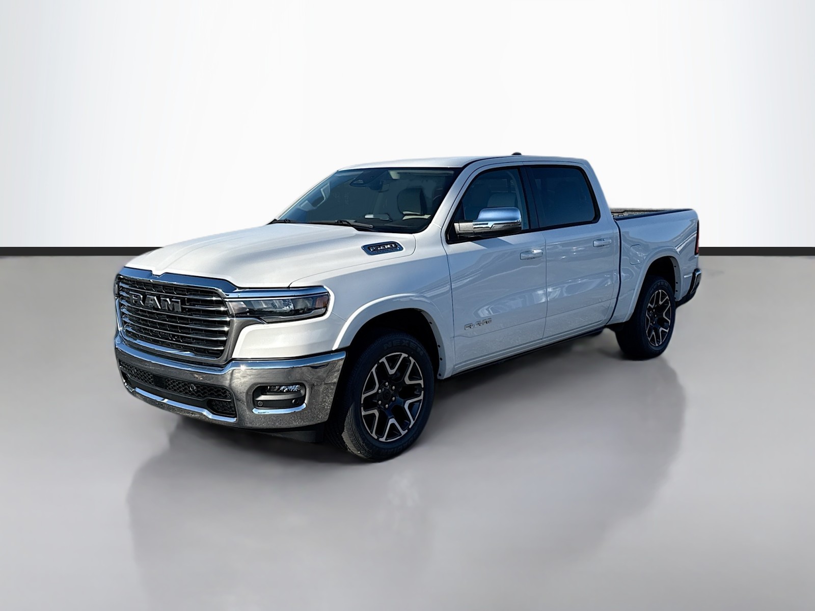 2026 RAM Ram 1500 Pickup Laramie's photo