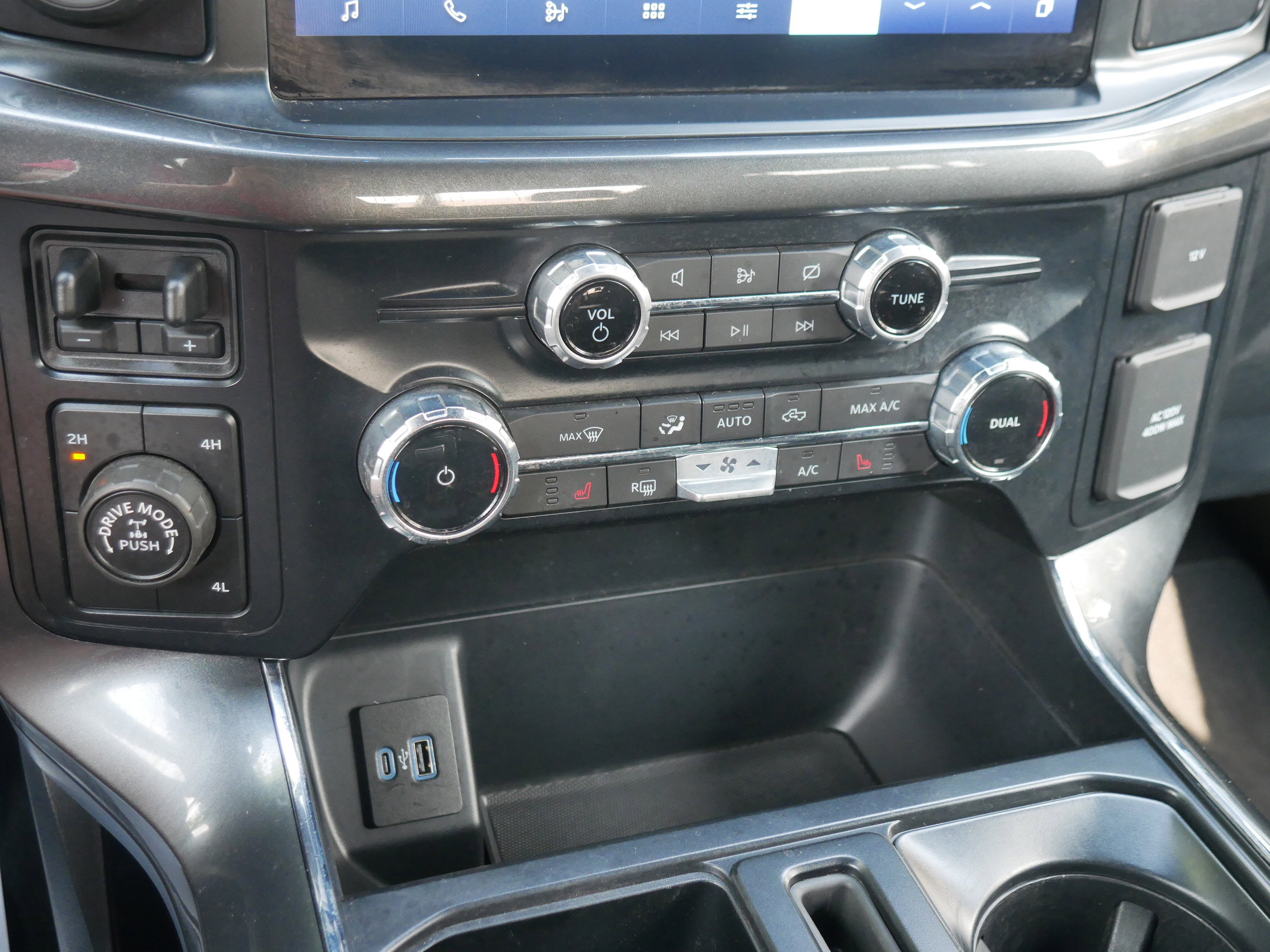 2022 Ford F-150 XLT photo 12