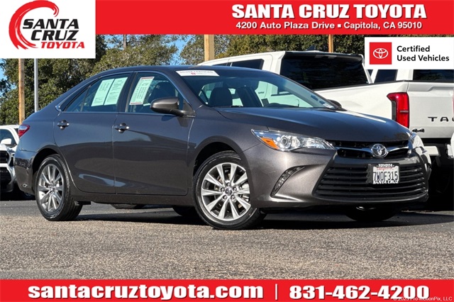 2017 Toyota Camry XLE's photo