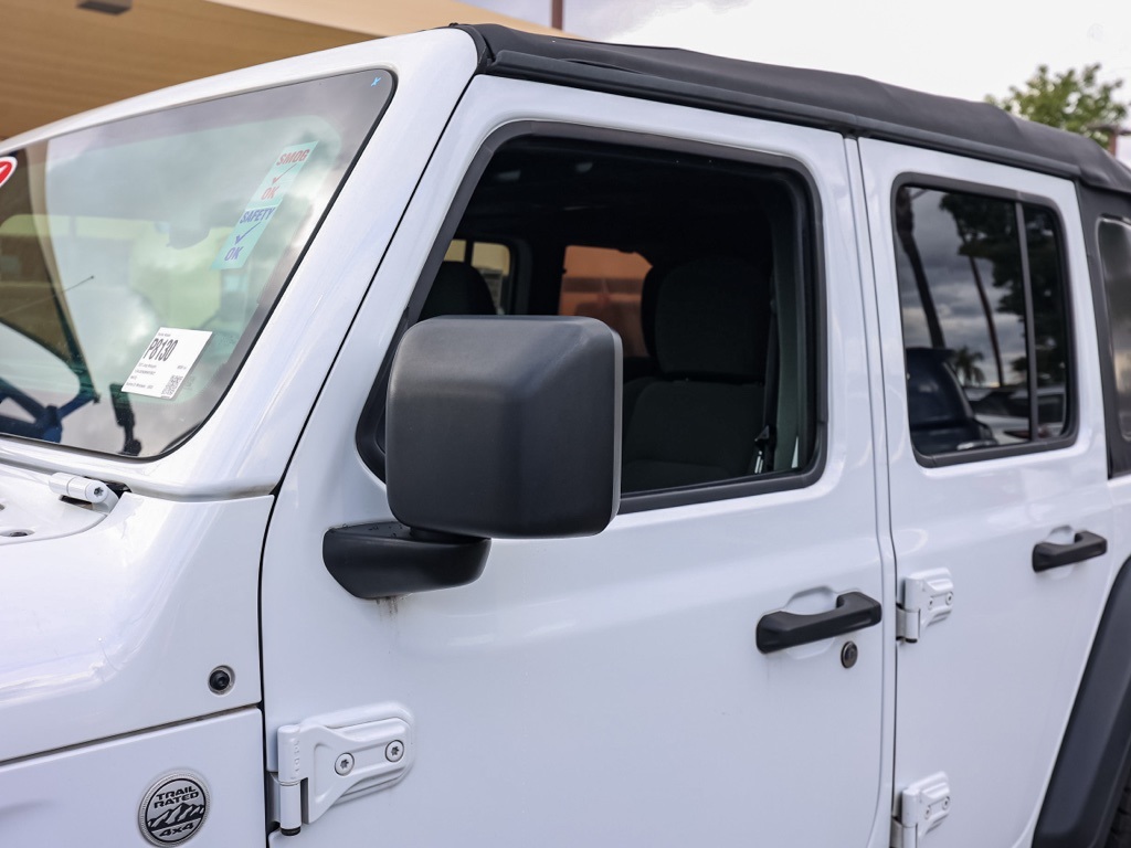 Used 2021 White Jeep Unlimited Sport image 10