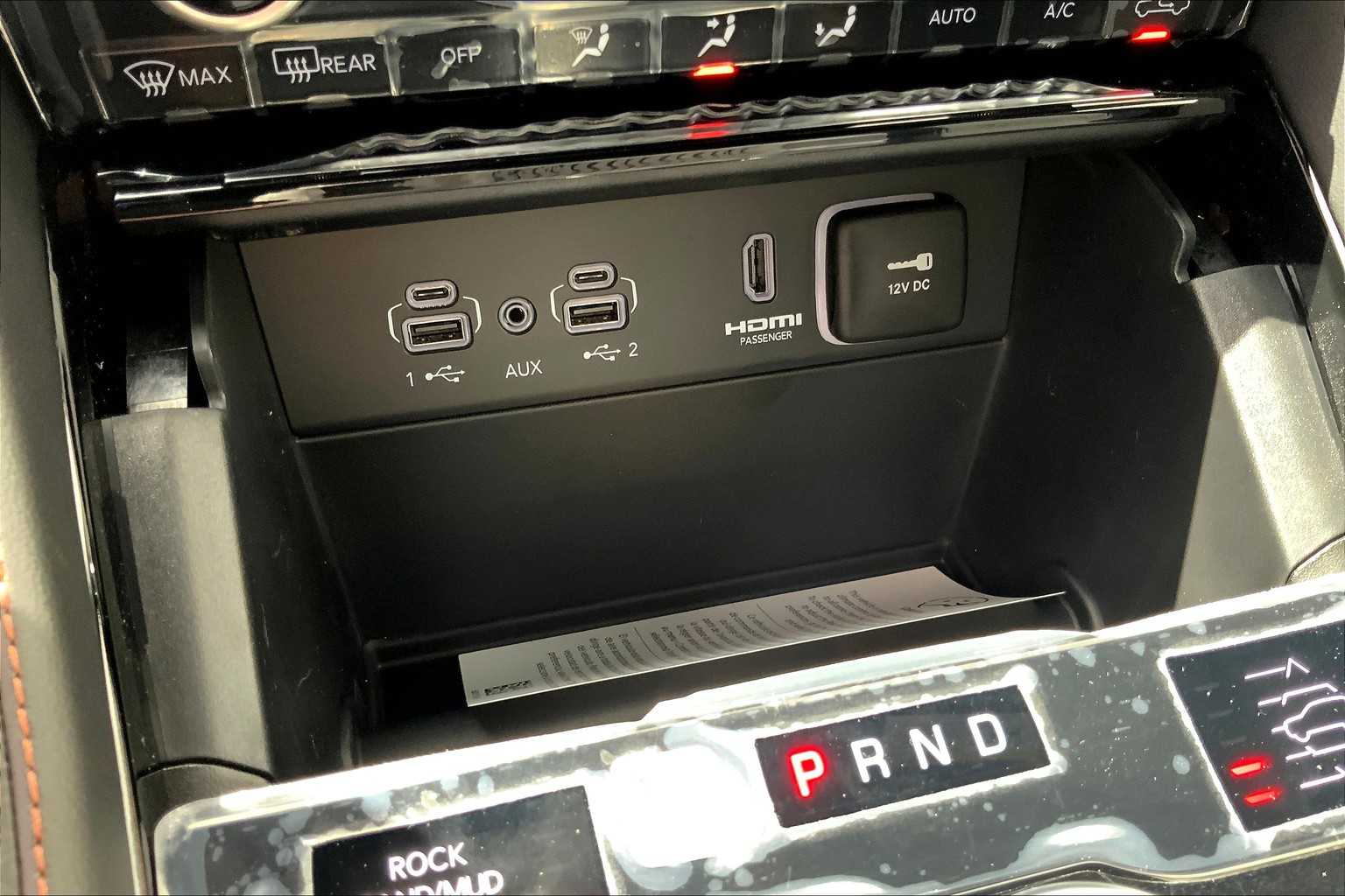 2025 Jeep Grand Cherokee Summit Reserve photo 14