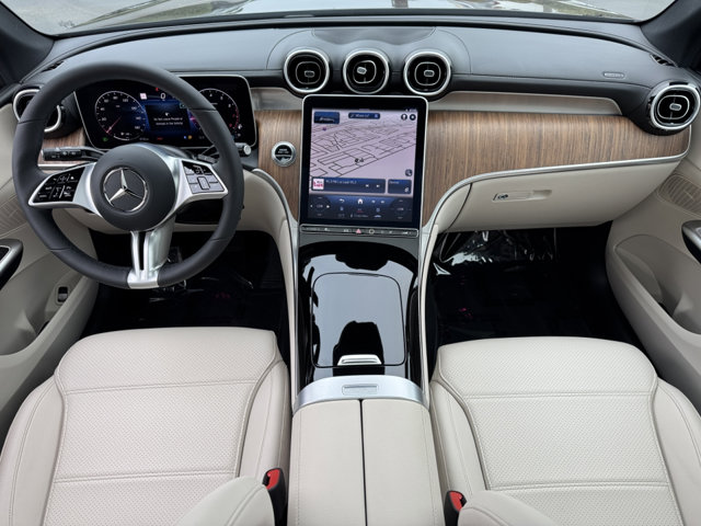2024 Mercedes Benz GLC 300 4MATIC photo 9