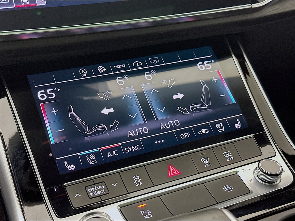 2023 Audi Q7 45 Premium Plus photo 14