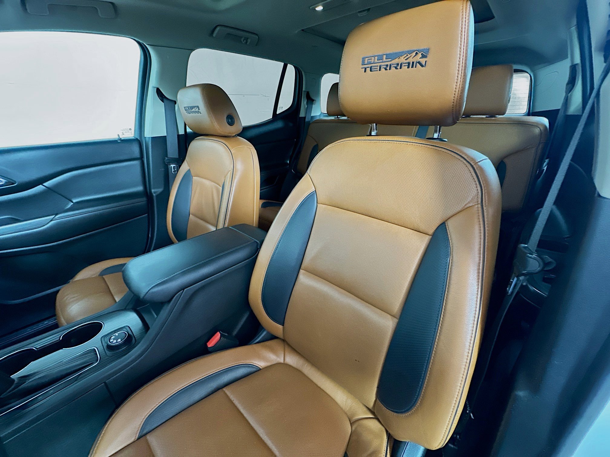 2017 Gmc Acadia SLT photo 19