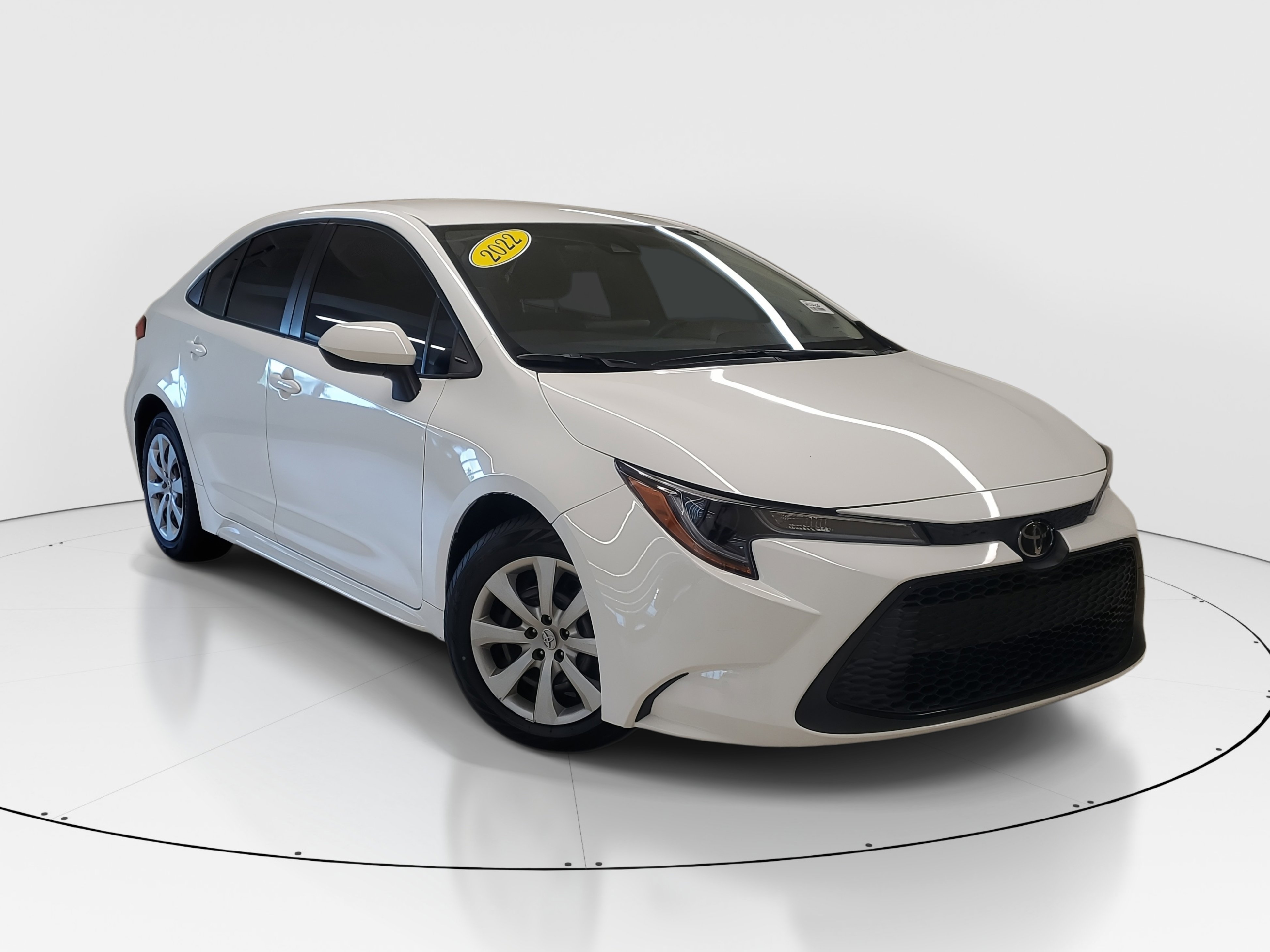 Used 2022 Toyota Corolla LE with VIN JTDEPMAE1NJ193148 for sale in Pinecrest, FL