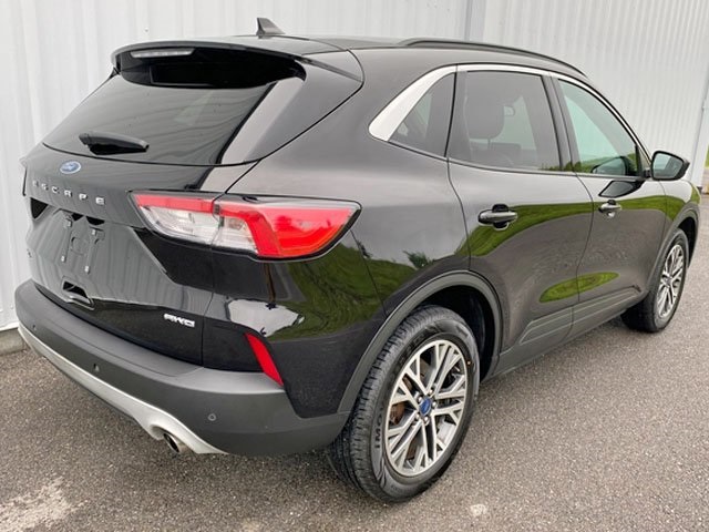 2020 Ford Escape SEL photo 3