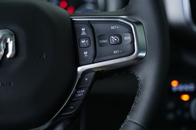 2026 Ram 1500 Laramie photo 4