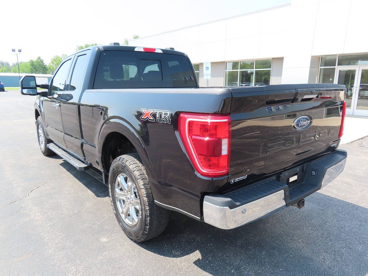 2021 Ford F-150 XLT photo 5