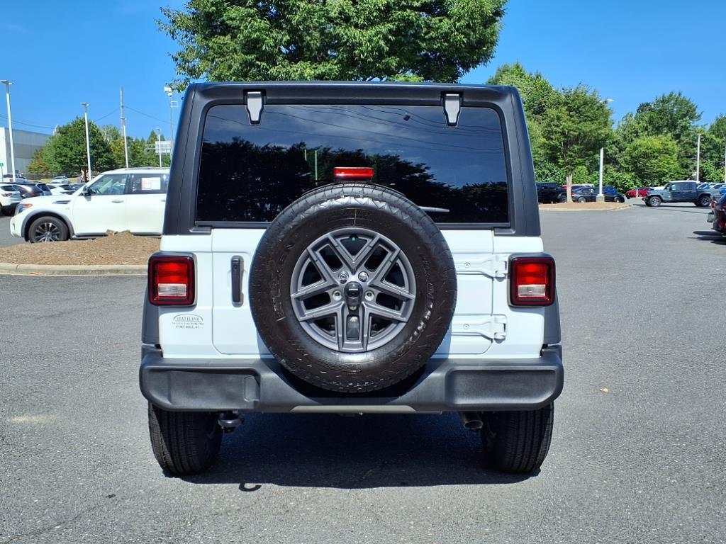 2025 Jeep Wrangler Sport S photo 18