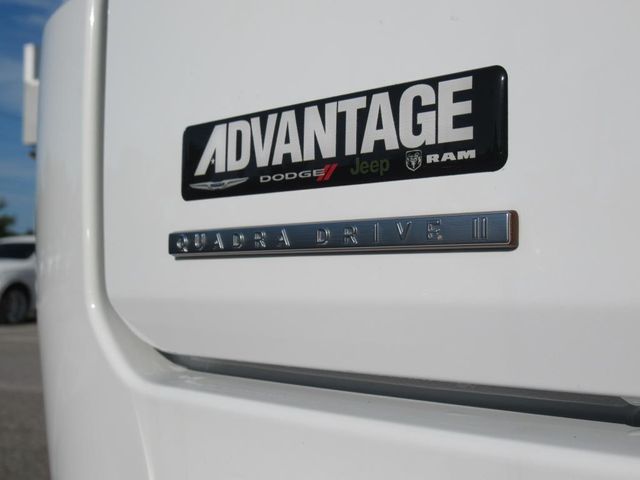 2022 Jeep Grand Wagoneer III photo 8