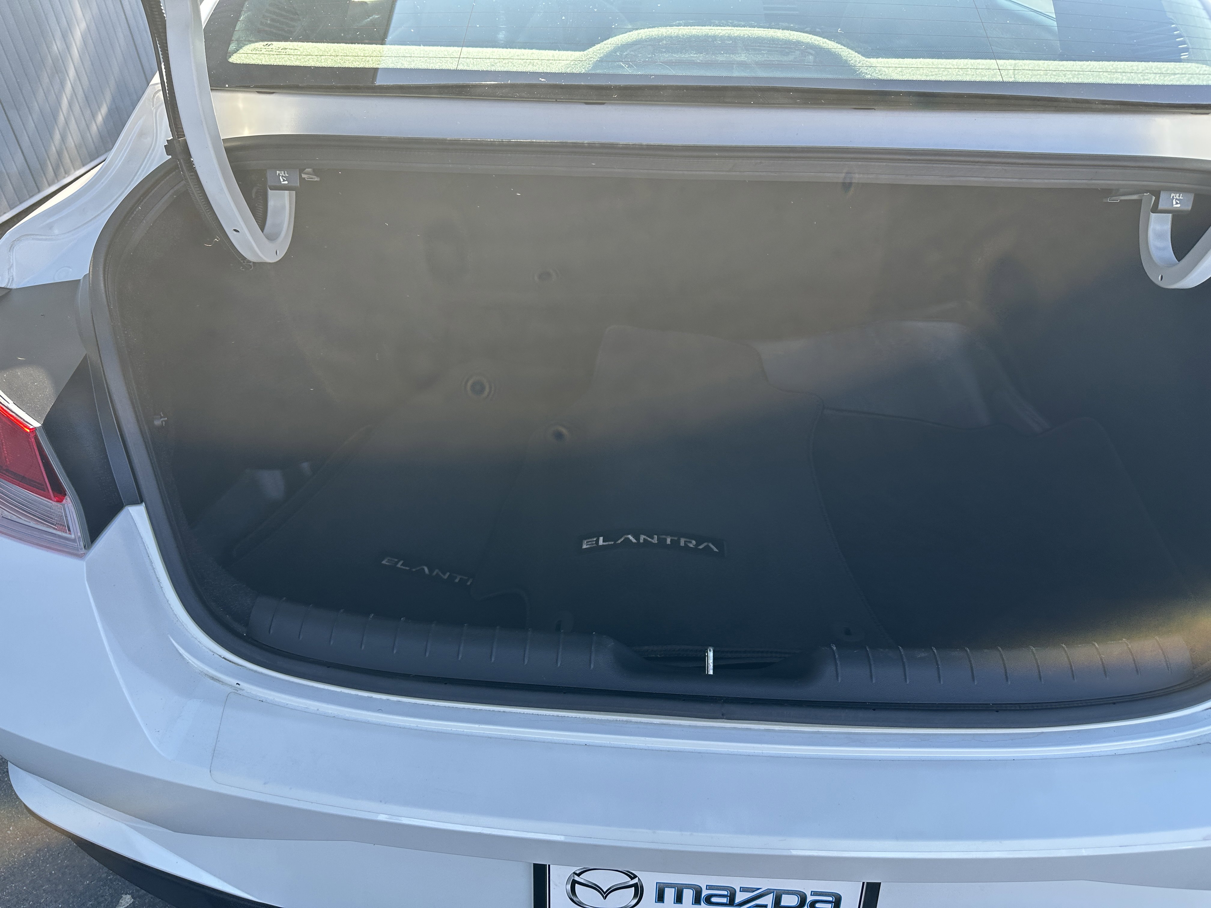 2021 Hyundai Elantra SE photo 4