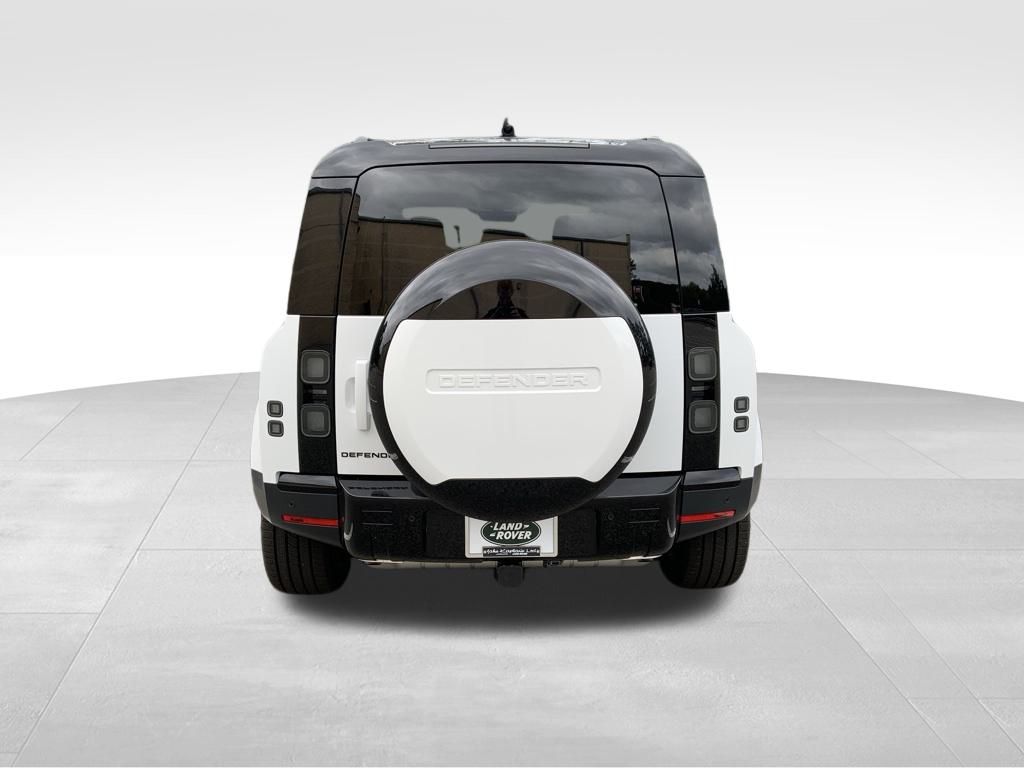 2026 Land Rover Defender 110 S photo 7