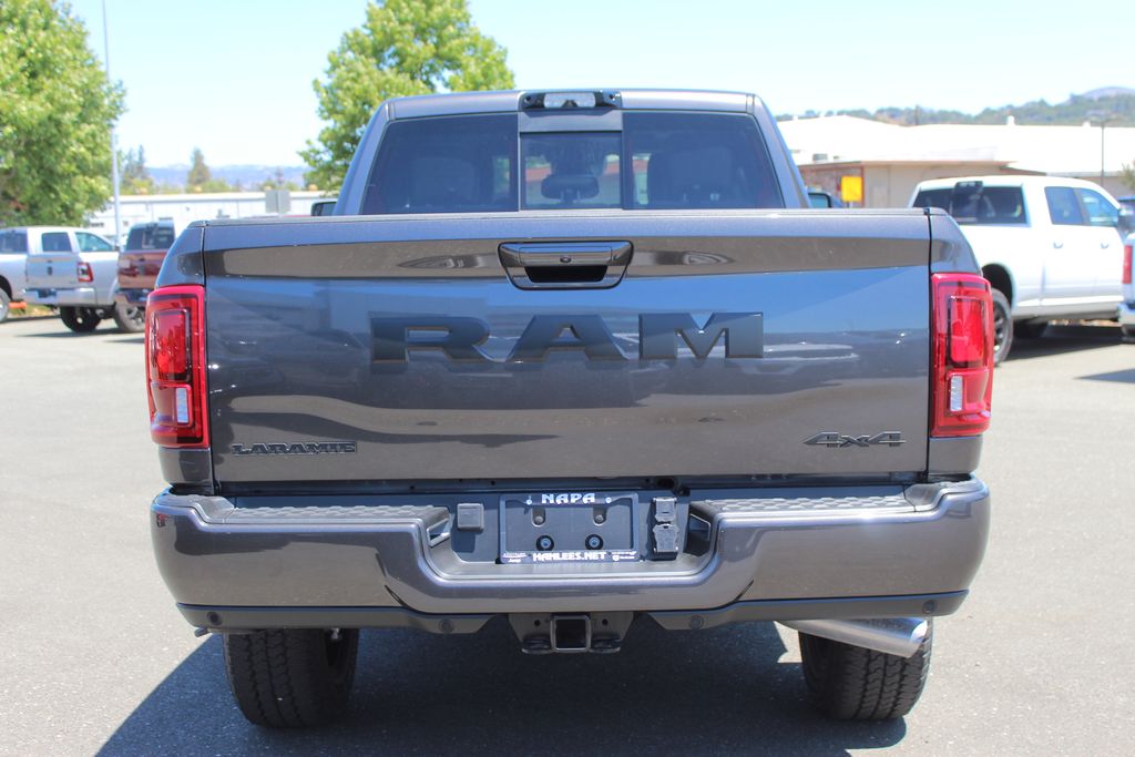 2025 Ram 3500 Laramie photo 7