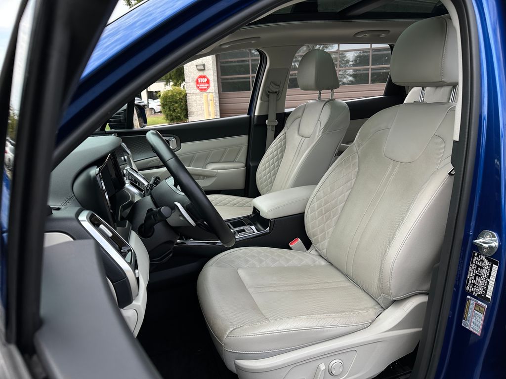 2021 Kia Sorento photo 8