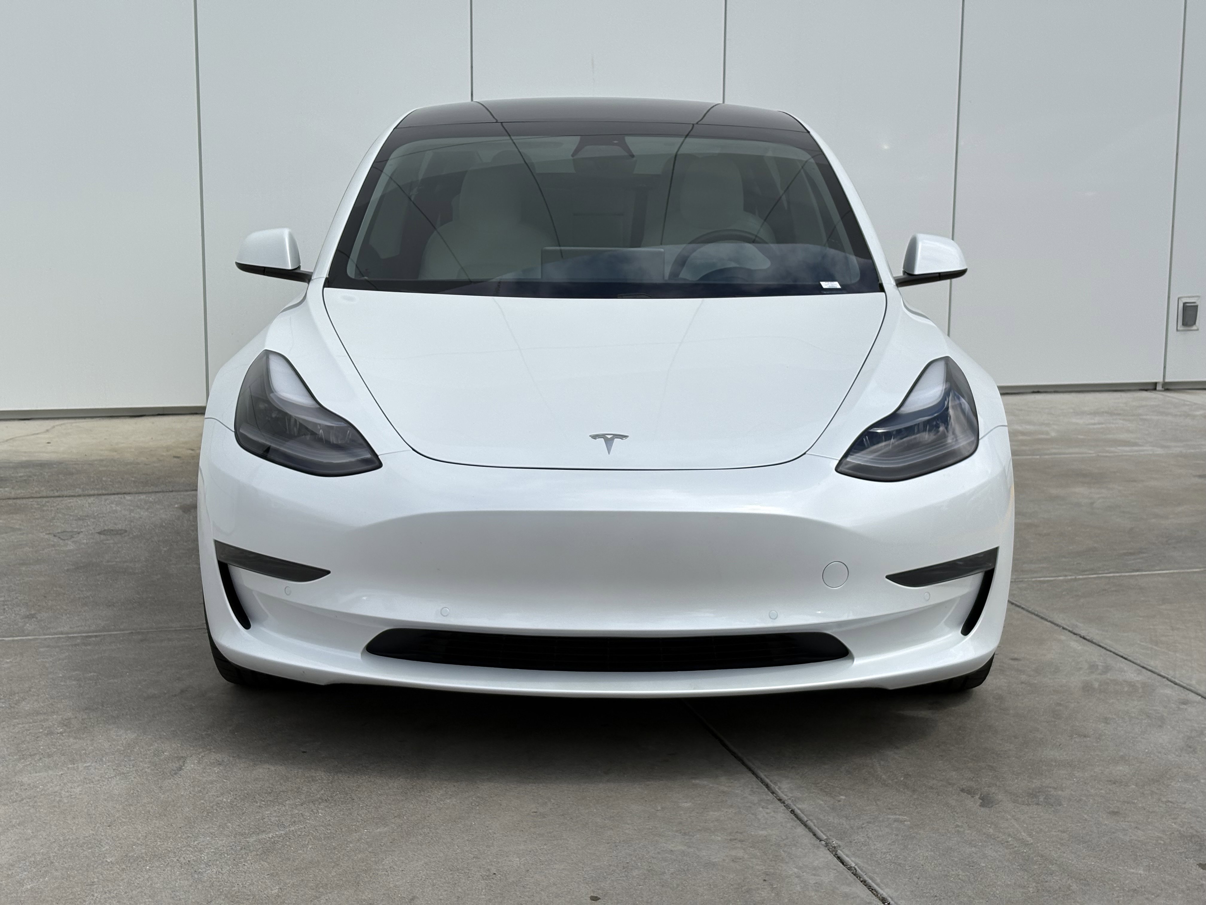 2021 Tesla Model 3 Standard Range Plus photo 3