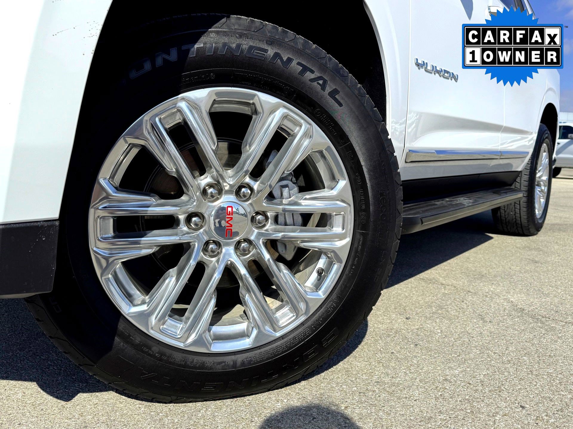 2024 Gmc Yukon SLT photo 2