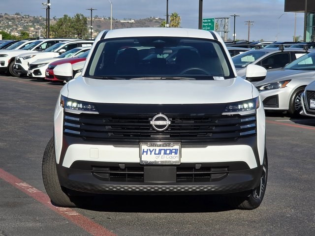 2025 Nissan Kicks SV photo 3