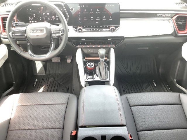 2025 Gmc Canyon AT4 photo 17