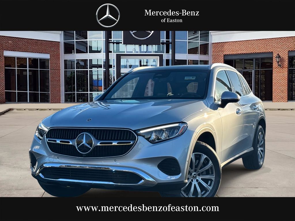 2025 Mercedes-Benz GLC