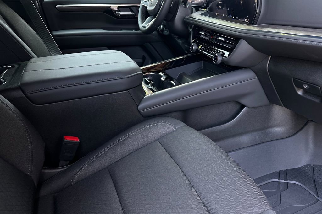 2025 Chevrolet Tahoe LS photo 18