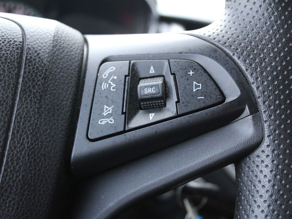 PreOwned 2017 Chevrolet Trax LS 4D Sport Utility in Columbus 