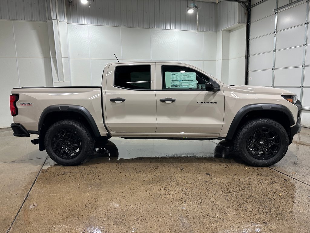 2026 Chevrolet Colorado Trail Boss photo 3