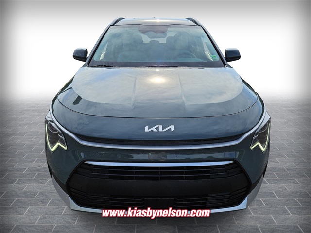 2025 Kia Niro EX photo 2