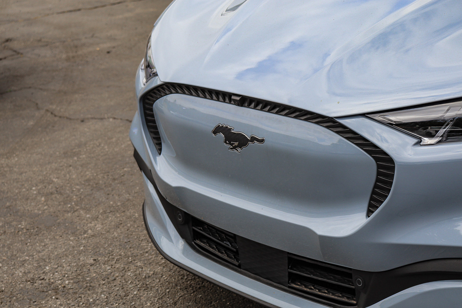 2025 Ford Mustang Mach-E Select