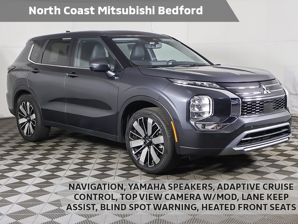 2025 Mitsubishi Outlander SE's photo