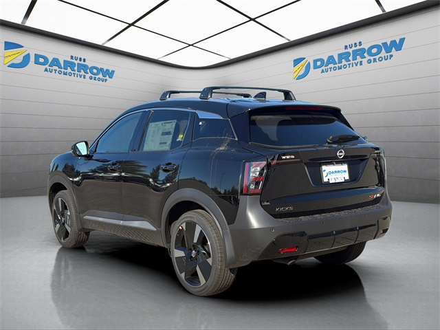 2026 Nissan Kicks SR photo 3