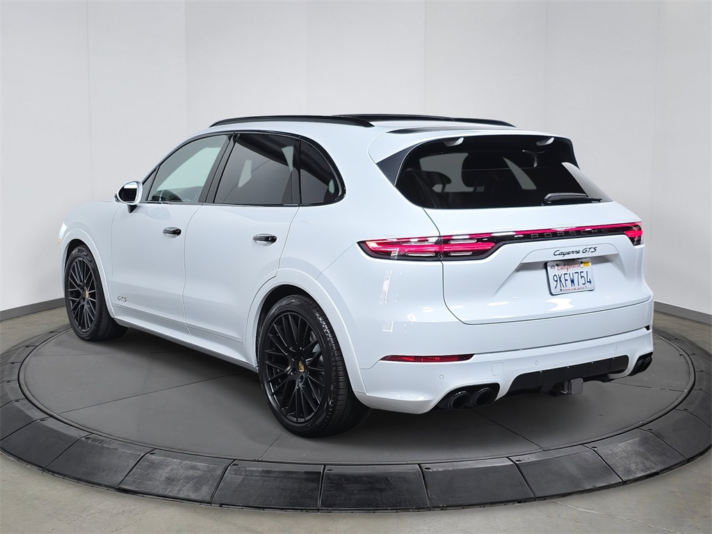 2021 Porsche Cayenne GTS photo 7