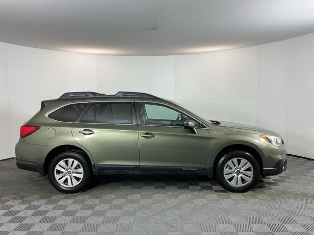 2016 Subaru Outback 2.5i Premium photo 4