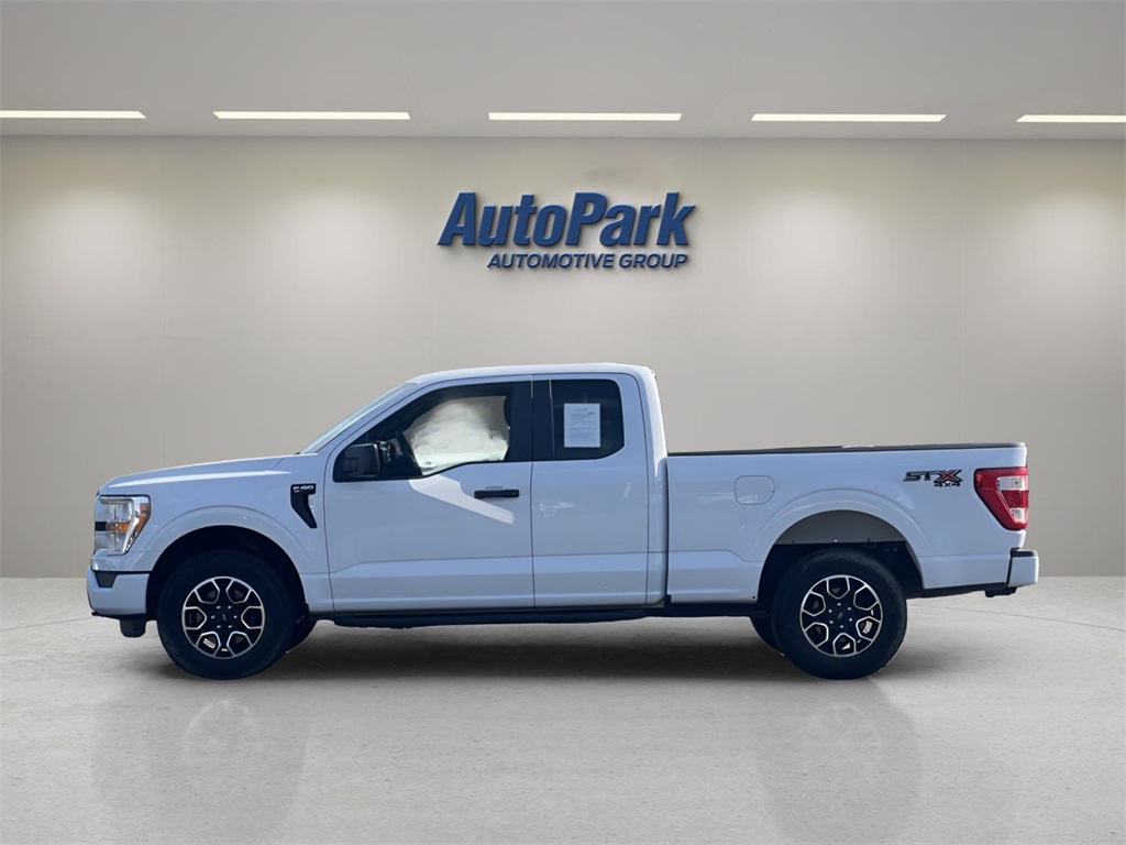 2022 Ford F-150 XL photo 3