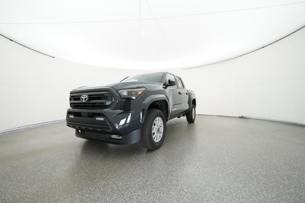 2025 Toyota Tacoma SR5 photo 4