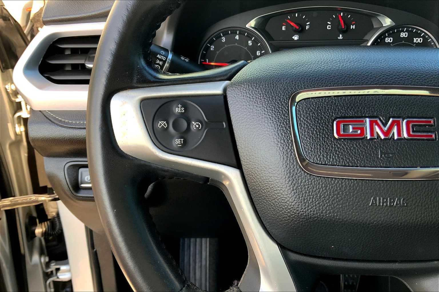 2020 Gmc Acadia SLE photo 20