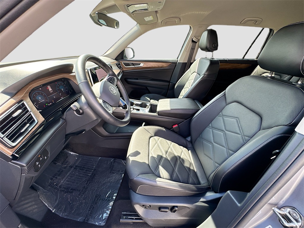 2024 Volkswagen Atlas SE Technology photo 20