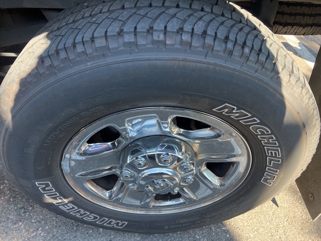 2022 Ram 2500 Tradesman photo 2