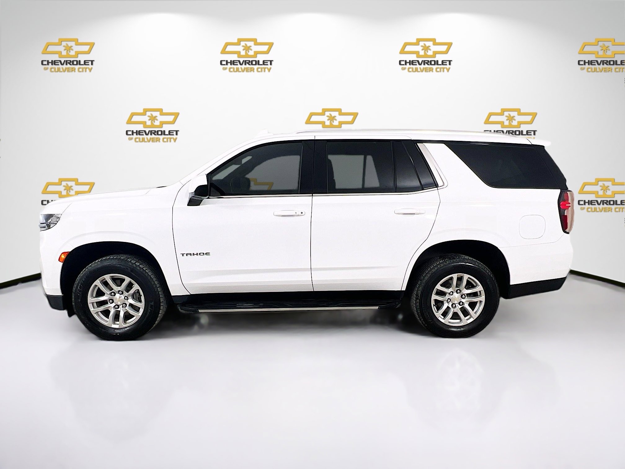 2021 Chevrolet Tahoe LS photo 4