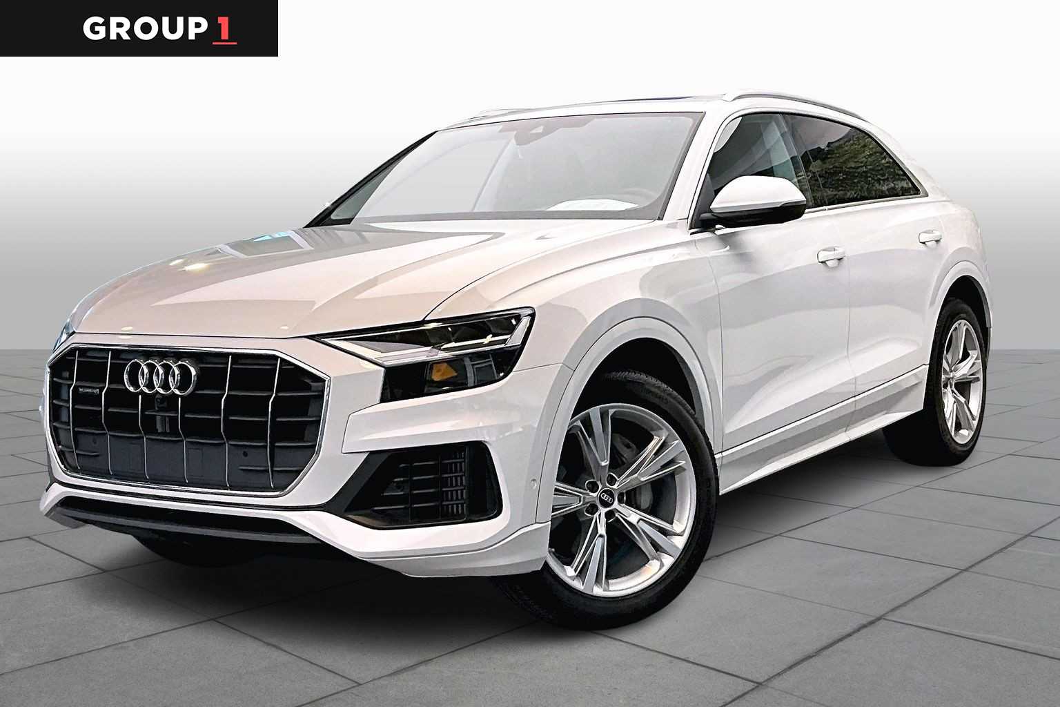 2022 Audi Q8 Premium's photo