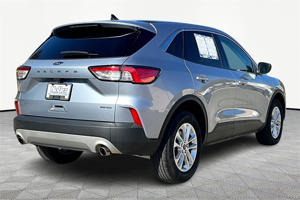 Used 2022 Ford Escape SE with VIN 1FMCU9G68NUB70053 for sale in Kansas City