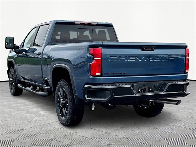 2025 Chevrolet Silverado 2500HD LT photo 4