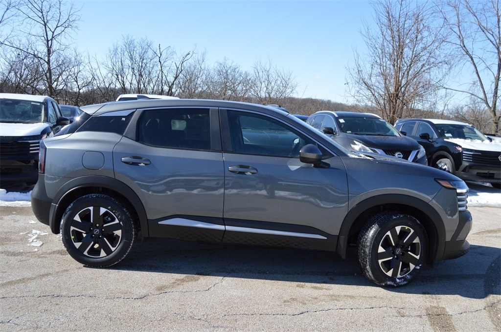 2025 Nissan Kicks SV photo 4