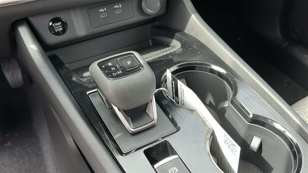 2026 Nissan Rogue SV photo 19