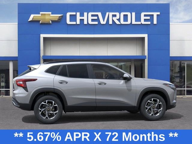 2026 Chevrolet Trax LT photo 2